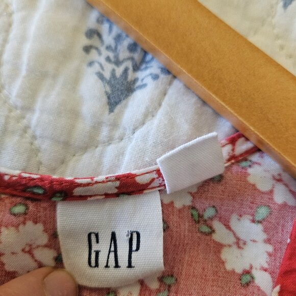 GAP Red Floral Mini Dress Women’s Size 2 Short Sleeve V-Neck Fit & Flare - Picture 3 of 16